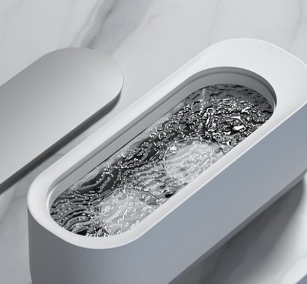 ULTRA MULTIFUNCTIONAL CLEANER